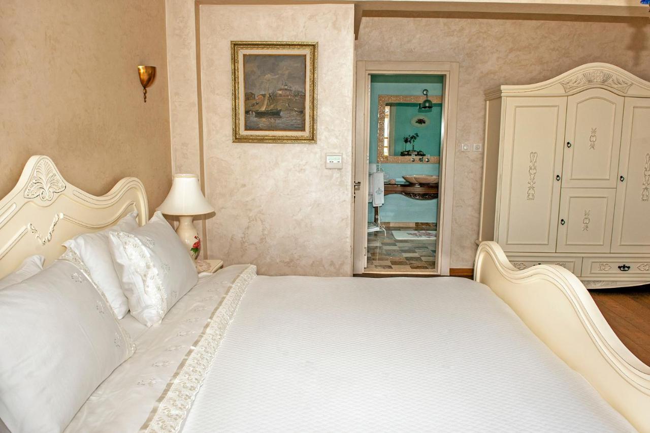 Swan Lake Hotel - Adult Only Selimiye  Bagian luar foto