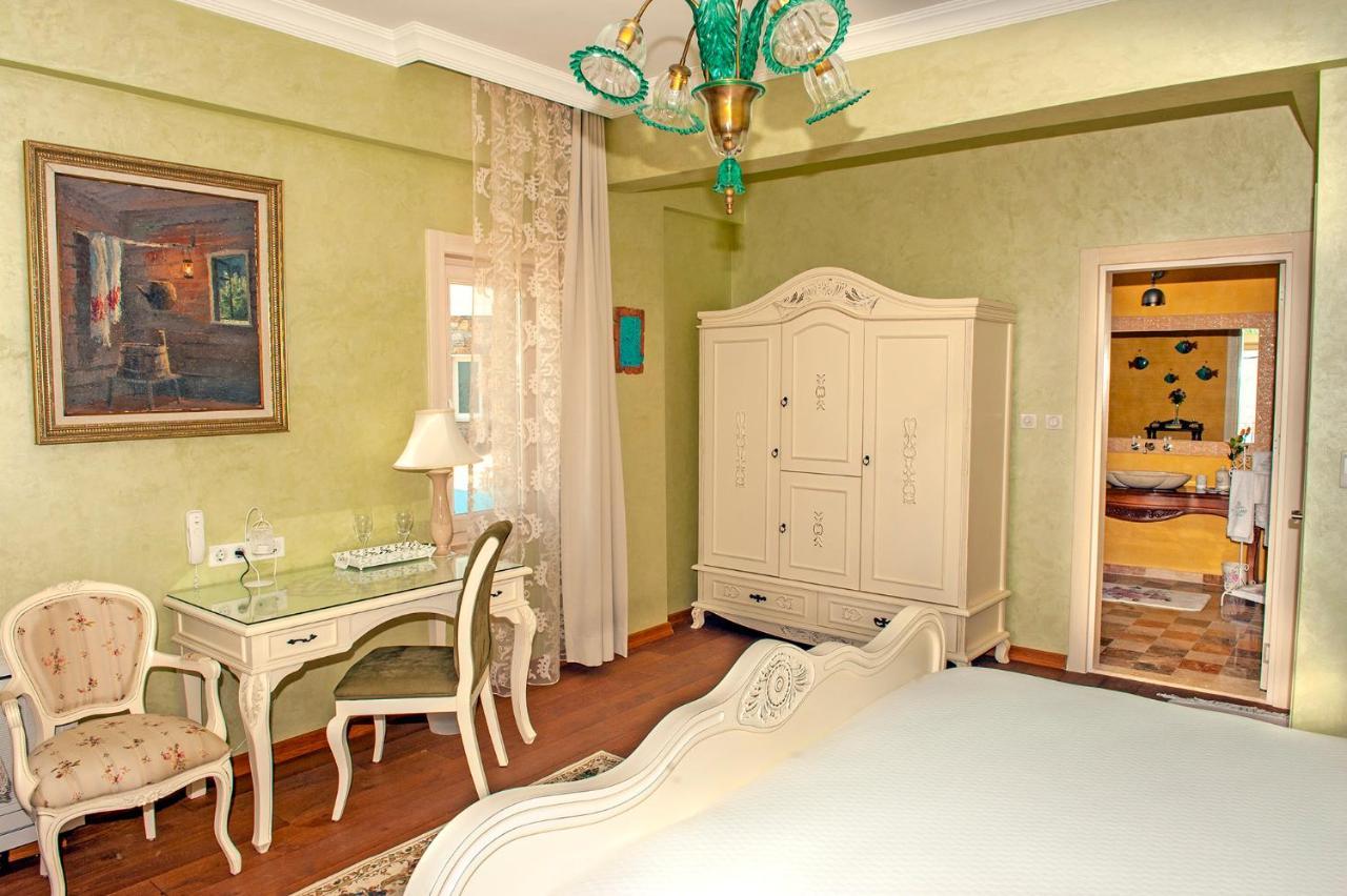 Swan Lake Hotel - Adult Only Selimiye  Bagian luar foto