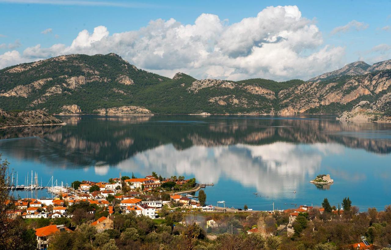 Swan Lake Hotel - Adult Only Selimiye  Bagian luar foto