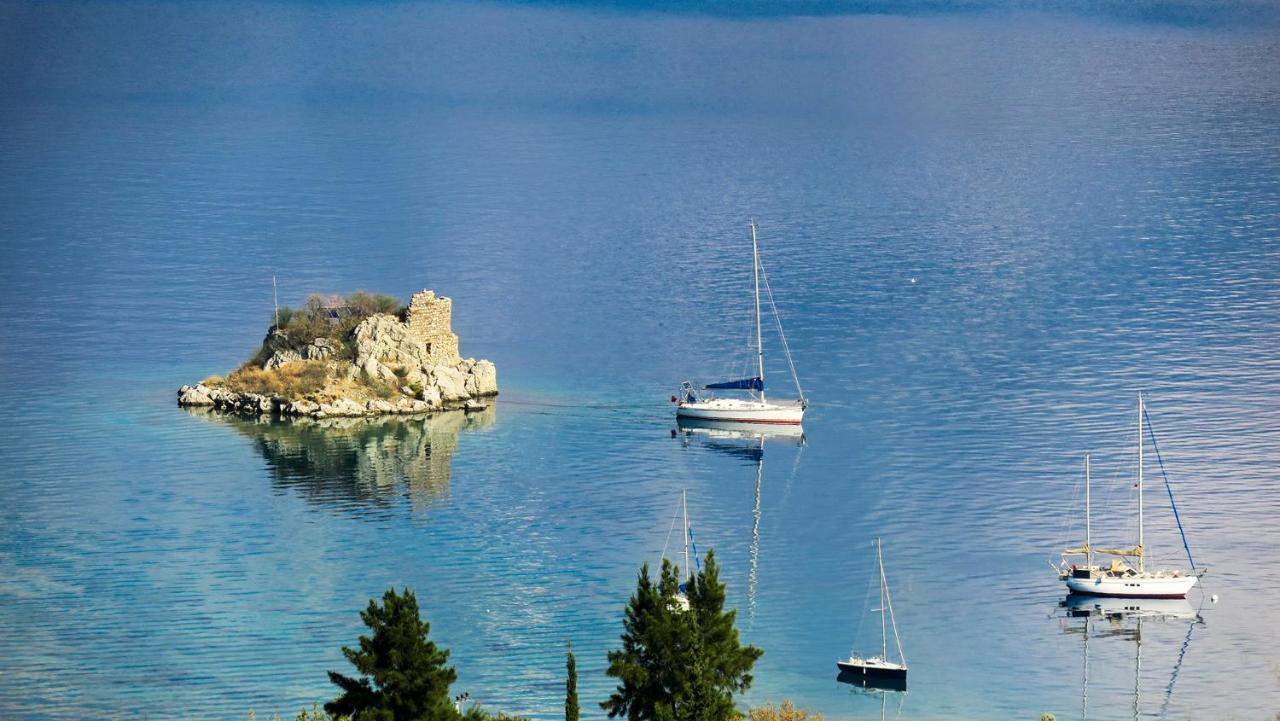Swan Lake Hotel - Adult Only Selimiye  Bagian luar foto
